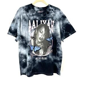 Aaliyah Princess Of R&B One In A Million Portrait Tie Dye T-Shirt Size 1X NWOT